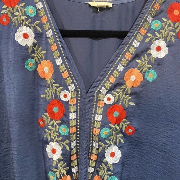 Entro Embroidered Floral Tie Front Top S - Picture 4 of 7